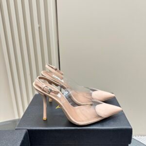 LE CŒUR SLINGBACKS IN PATENT LAMBSKIN