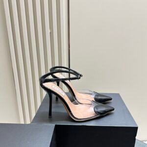 LE CŒUR PUMPS IN PATENT CALFSKIN