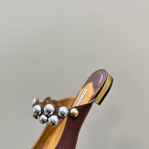 Flat Mules With Pearl