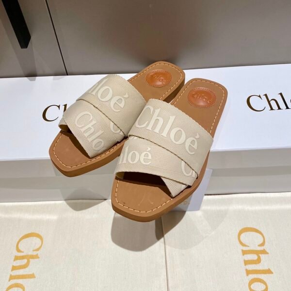 Chloe – Mules Woody