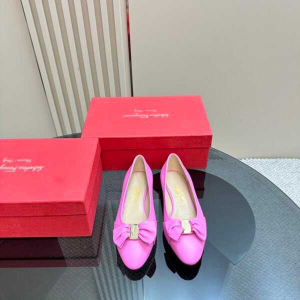 Ferragamo - Varina Ballet Flat