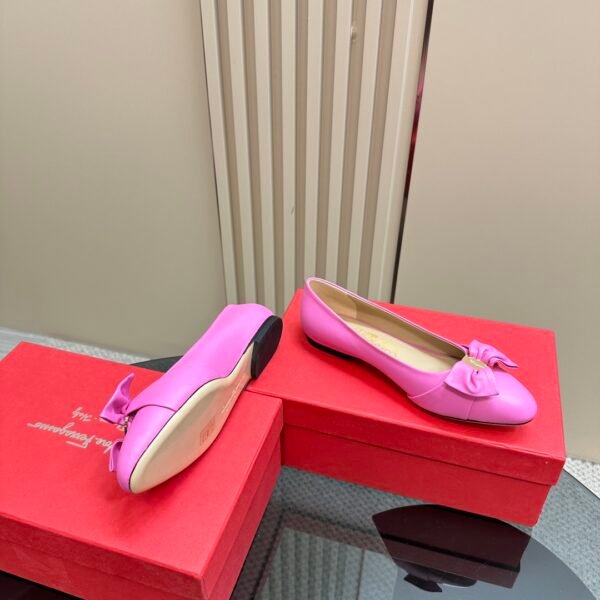 Ferragamo - Varina Ballet Flat