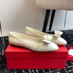 Ferragamo - Ballerina with Padded Vara Bow