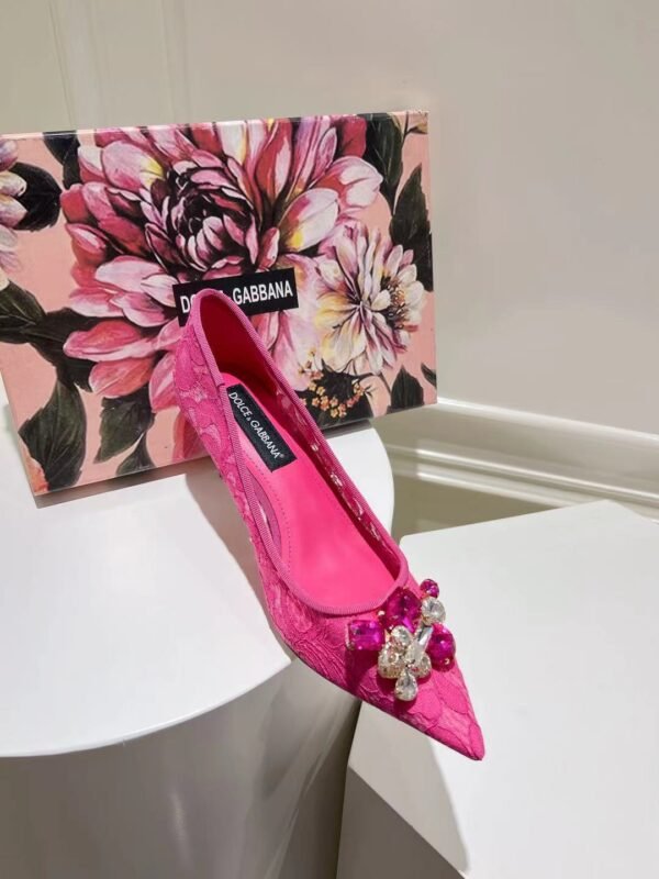 Dolce&Gabbana - LACE RAINBOW PUMPS WITH BROOCH DETAILING