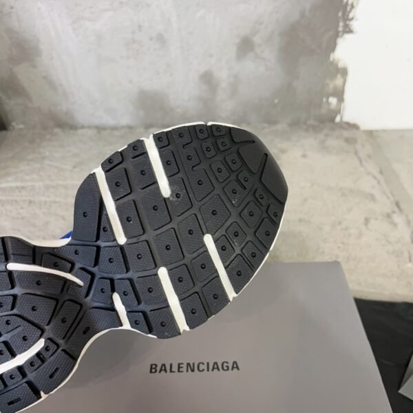 Balenciaga - WOMEN'S SPEED RECYCLED KNIT SNEAKER