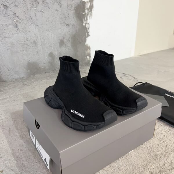 Balenciaga - WOMEN'S SPEED RECYCLED KNIT SNEAKER