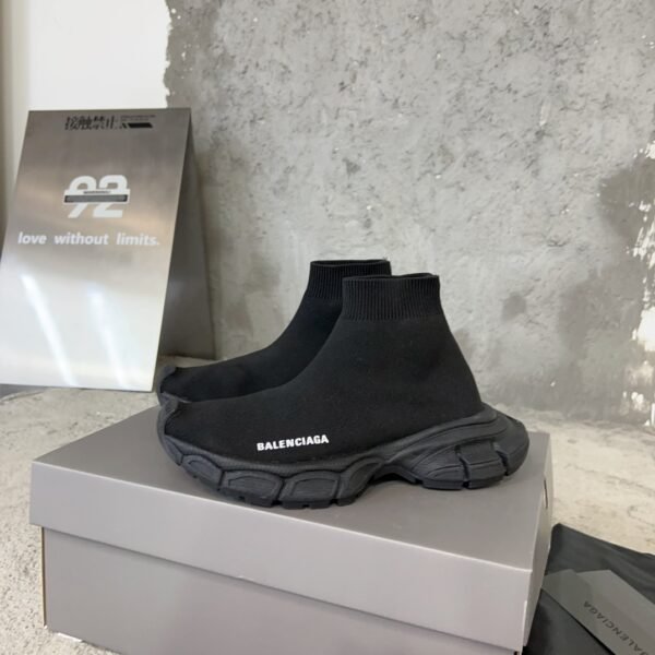 Balenciaga - WOMEN'S SPEED RECYCLED KNIT SNEAKER