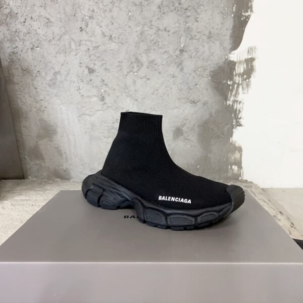 Balenciaga - WOMEN'S SPEED RECYCLED KNIT SNEAKER