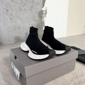 Balenciaga - WOMEN'S SPEED RECYCLED KNIT SNEAKER