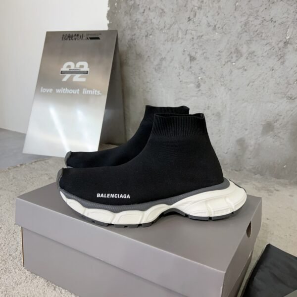 Balenciaga - WOMEN'S SPEED RECYCLED KNIT SNEAKER