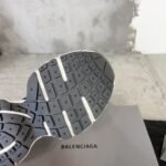 Balenciaga - WOMEN'S SPEED RECYCLED KNIT SNEAKER