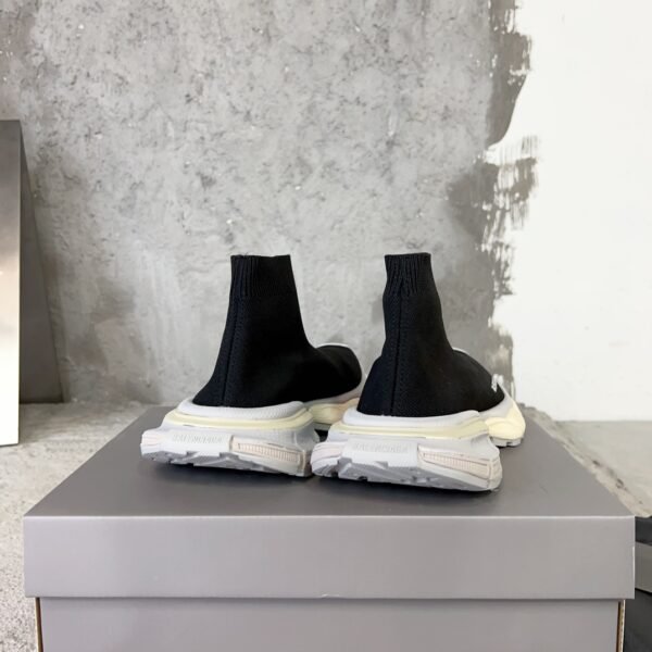 Balenciaga - WOMEN'S SPEED RECYCLED KNIT SNEAKER