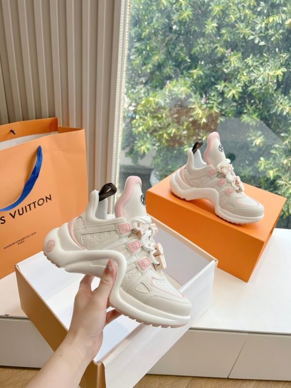 Louis Vuitton - LV Archlight Sneaker