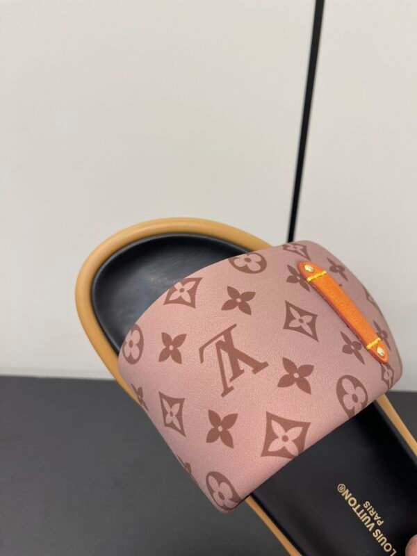 Louis Vuitton - Pool Pillow Flat Comfort Mule