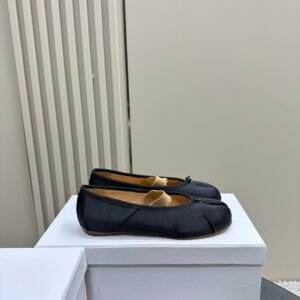 Maison Margiela - Tabi Elastic Band Ballerina