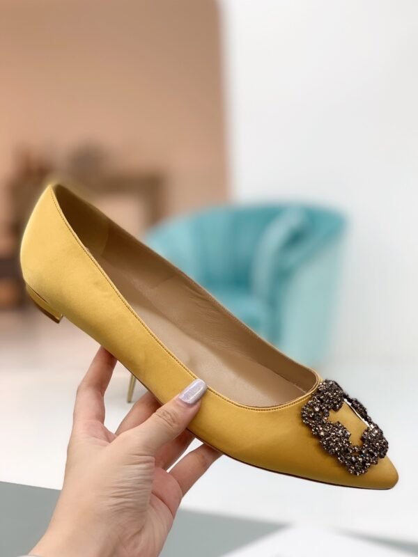 Manolo Blahnik - Hangisiflat