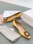 Manolo Blahnik - Hangisiflat