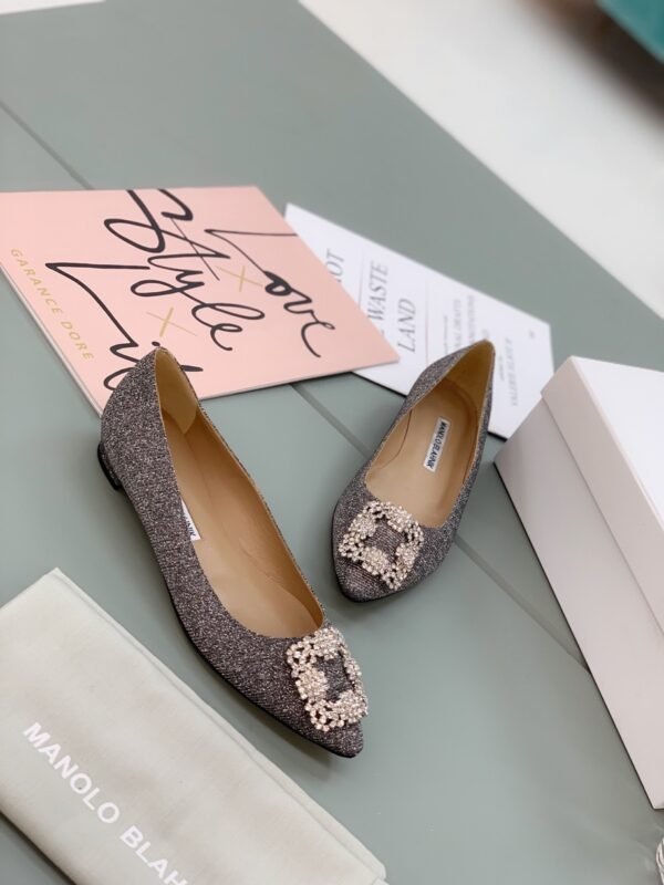 Manolo Blahnik - Hangisiflat Glitter