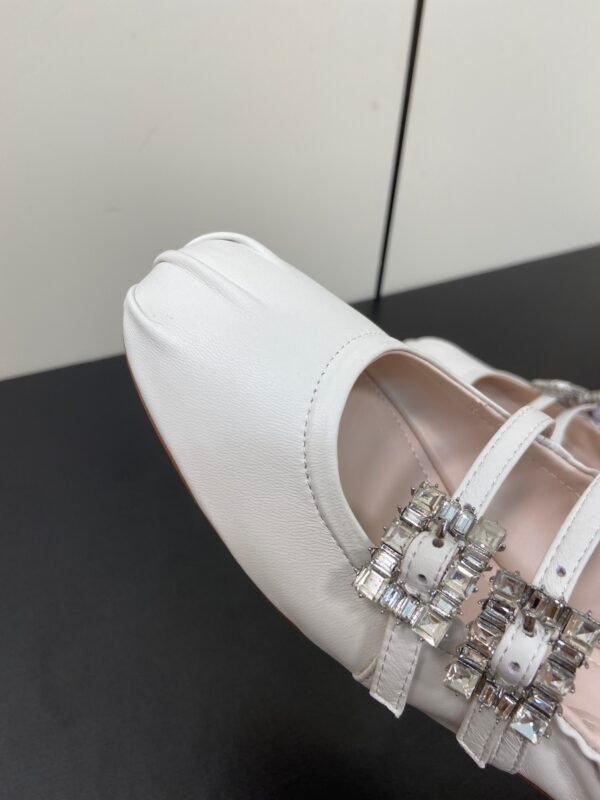 Roger Vivier - Mary Janes in Nappa Leather