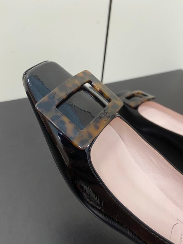 Roger Vivier - Belle Vivier Ballerinas in Patent Leather