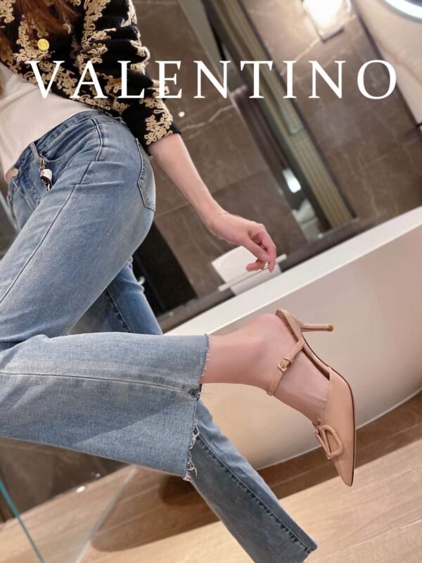 Valentino - Vlogo Signature Calfskin High Heel Shoes With Poster