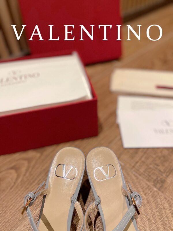 Valentino - Vlogo Signature Calfskin High Heel Shoes With Poster