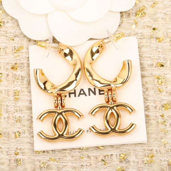 Chanel - Earrings