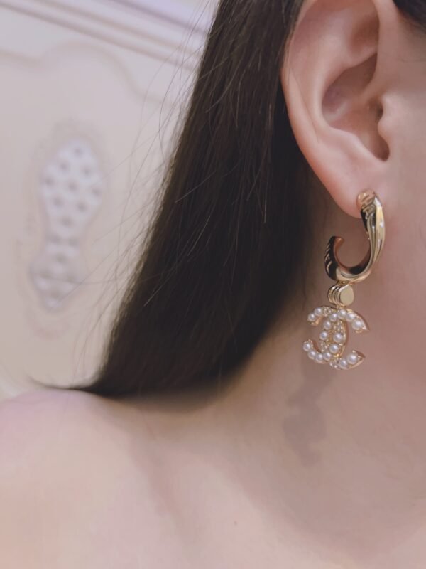 Chanel - Earrings