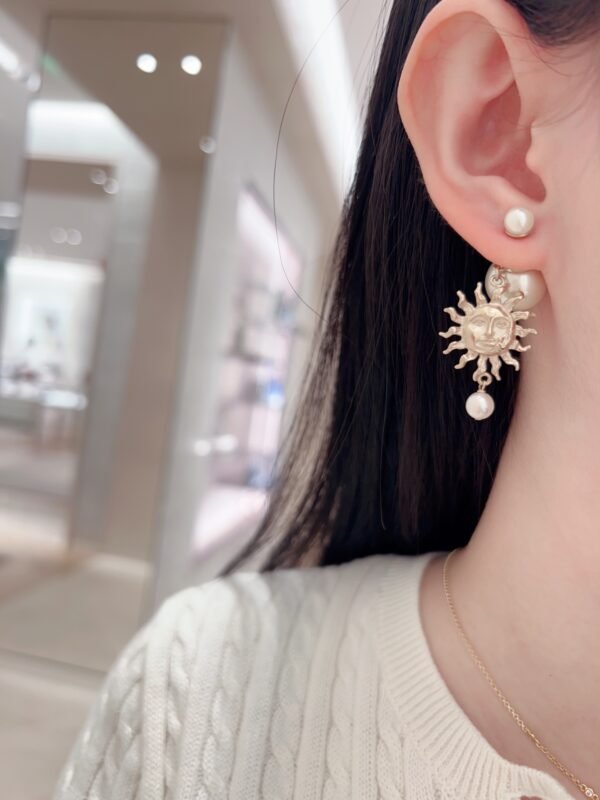 Dior - Earrings